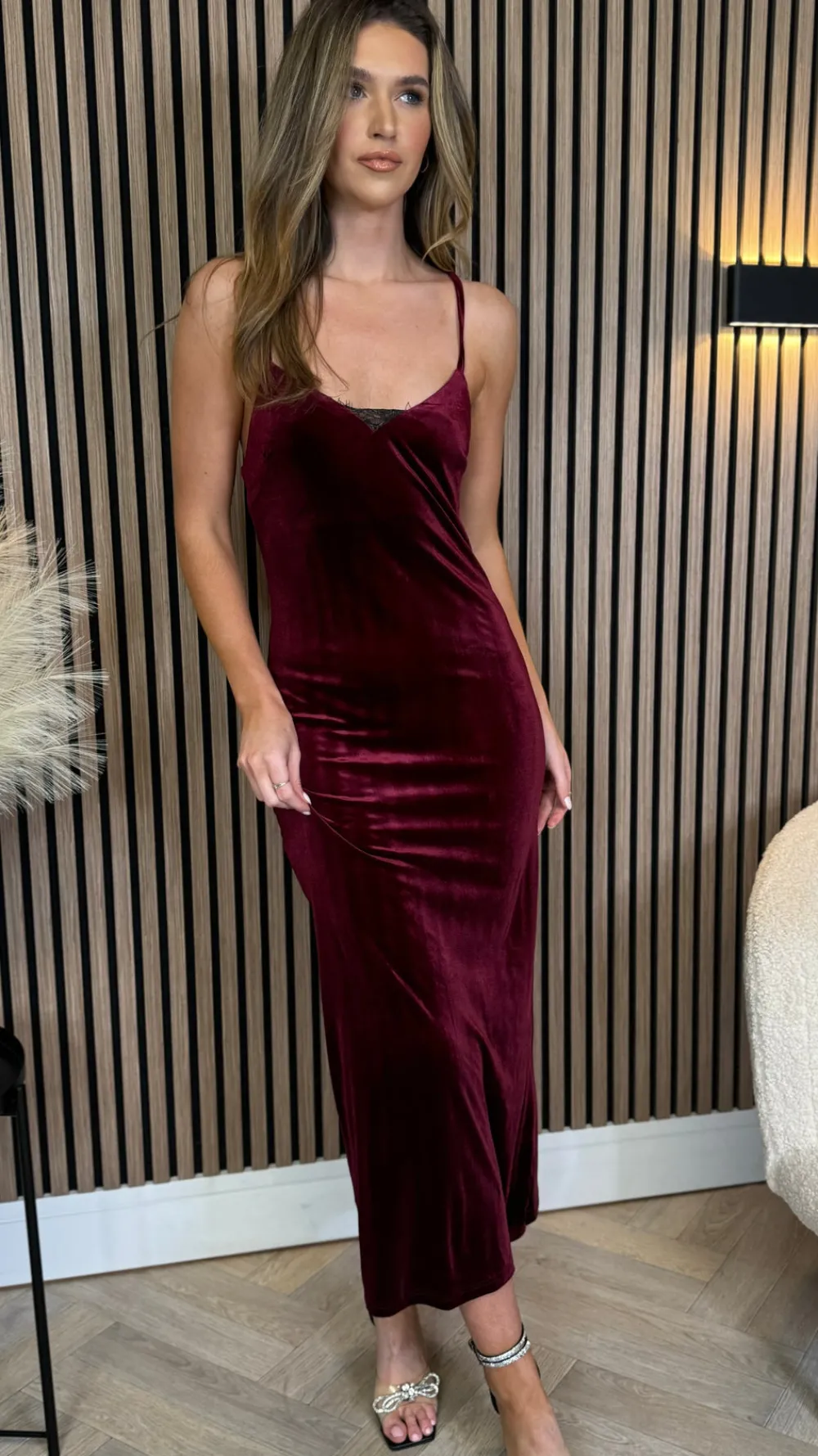 alva_burgundy_cami_strap__3.webp COPPEROSE Going Out Dresses | Occasion Dresses^Alva Burgundy Cami Strap Velvet Finish Midi Dress