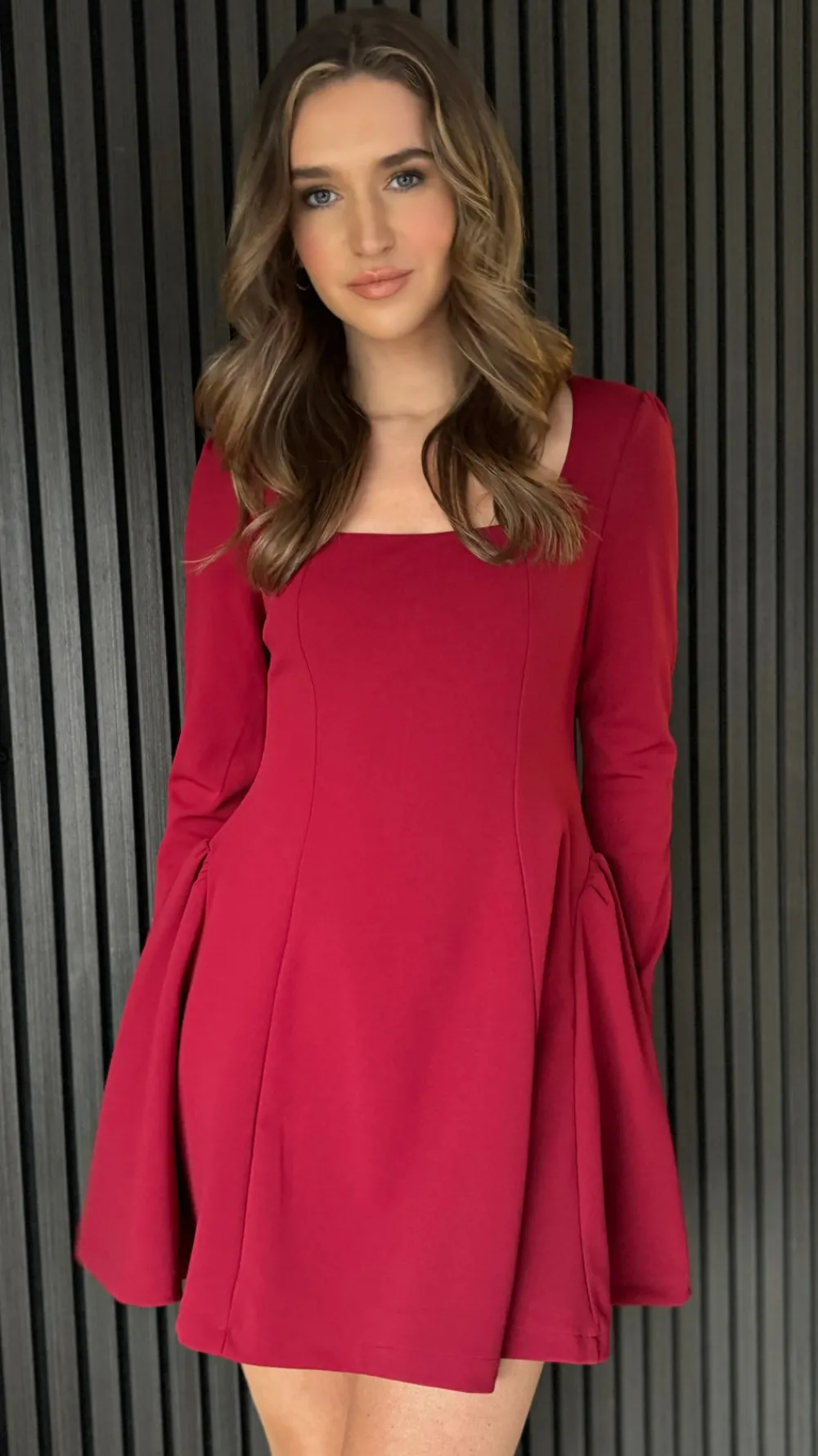 alysse_burgundy_square_ne_2.webp TIMELY Fitted Dresses | Going Out Dresses^Alysse Burgundy Square Neck Mini Dress