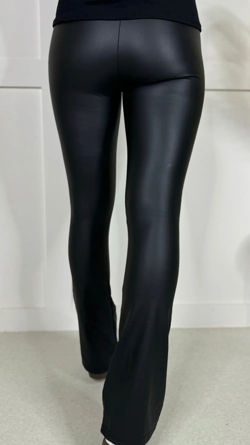 annalise_black_flared_leg_4.webp BEST FASHIONS Trousers | Leggings^Annalise Black Flared Leggings