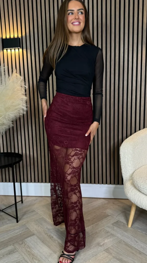 COPPEROSE Skirts & Shorts^Anneke Burgundy Lace Detail Midi Skirt