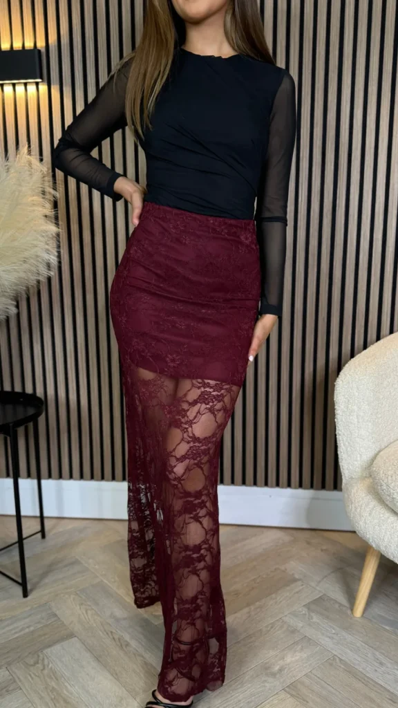 COPPEROSE Skirts & Shorts^Anneke Burgundy Lace Detail Midi Skirt