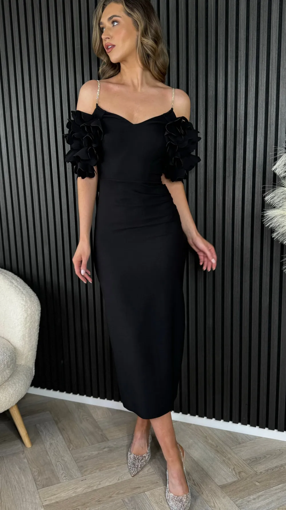 antonia_black_diamante_st_0.webp MODADAYS Going Out Dresses | Occasion Dresses^Antonia Black Diamante Strap Ruffle Detail Midi Dress