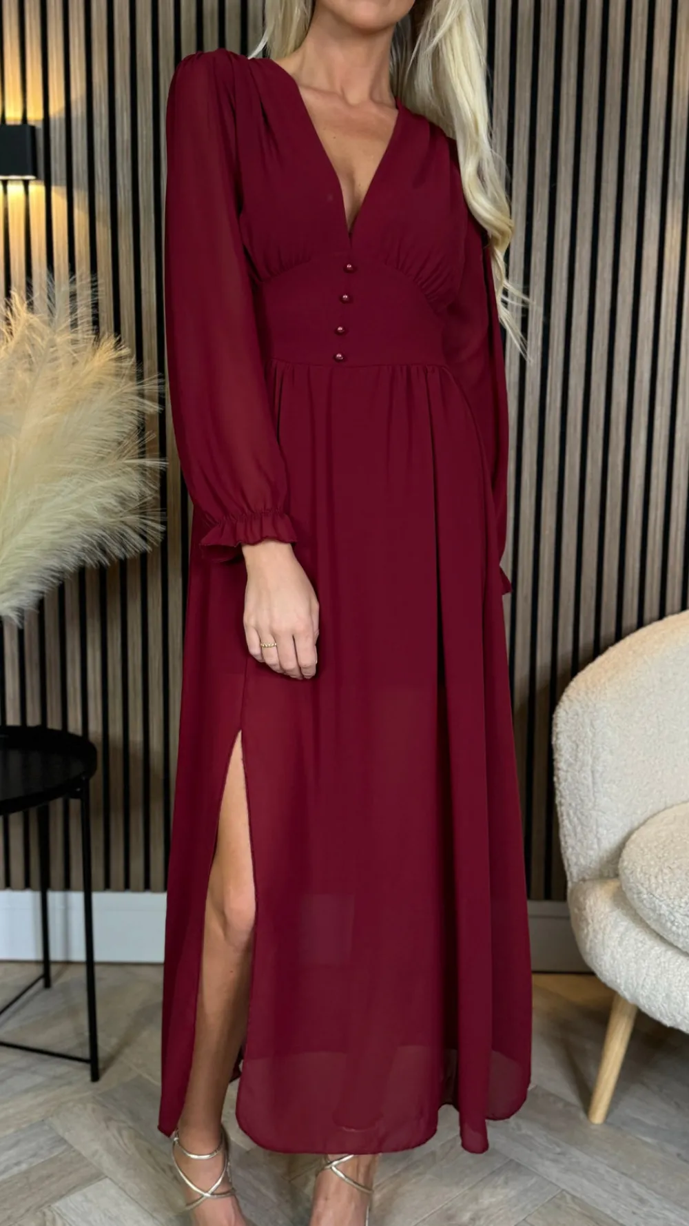 bethany_burgundy_v_neckli_5.webp ELLE STYLE Going Out Dresses | Occasion Dresses^Bethany Burgundy V Neckline Button Detail Midi Dress