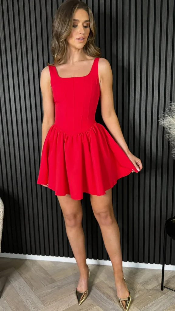 COPPEROSE Going Out Dresses | Occasion Dresses^Callie Red Square Neckline Panel Detail Skater Mini Dress