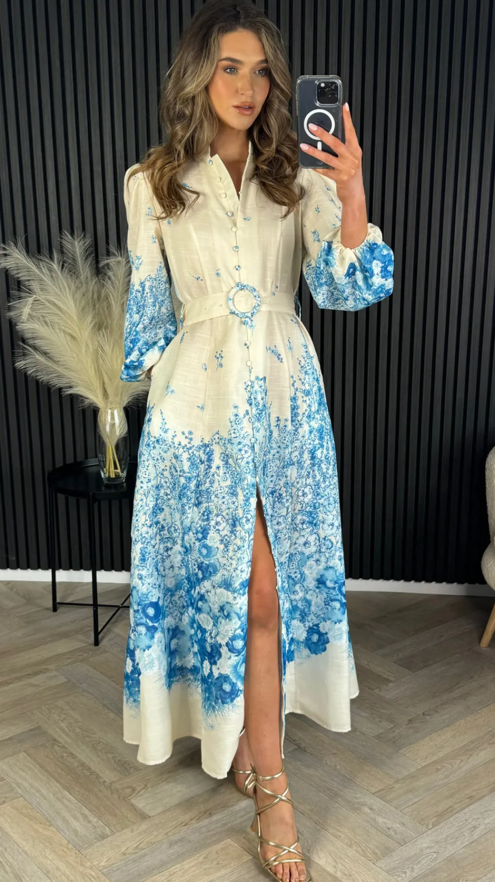 cassie_beige_amp_blue_flo_10.webp TIMELY Going Out Dresses | Occasion Dresses^Cassie Beige & Blue Floral Printed Midi Dress