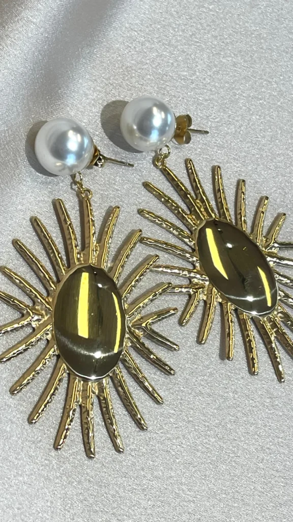 PARIS FASHION SHOPS Jewellery^Cece Pearl & Gold Detail Large Style Earrings