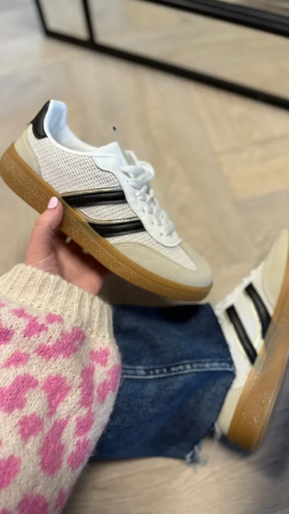 JM DIAMANT Trainers^Charley White With Black Stripe Detail Trainers