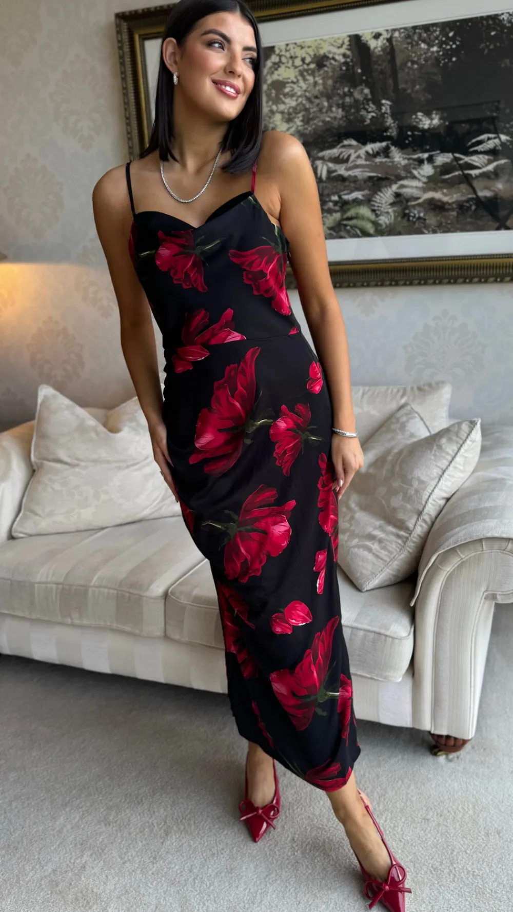 chele_black_amp_red_flora_1.webp AX PARIS Going Out Dresses | Occasion Dresses^Chele Black & Red Floral Print Strappy Midi Dress