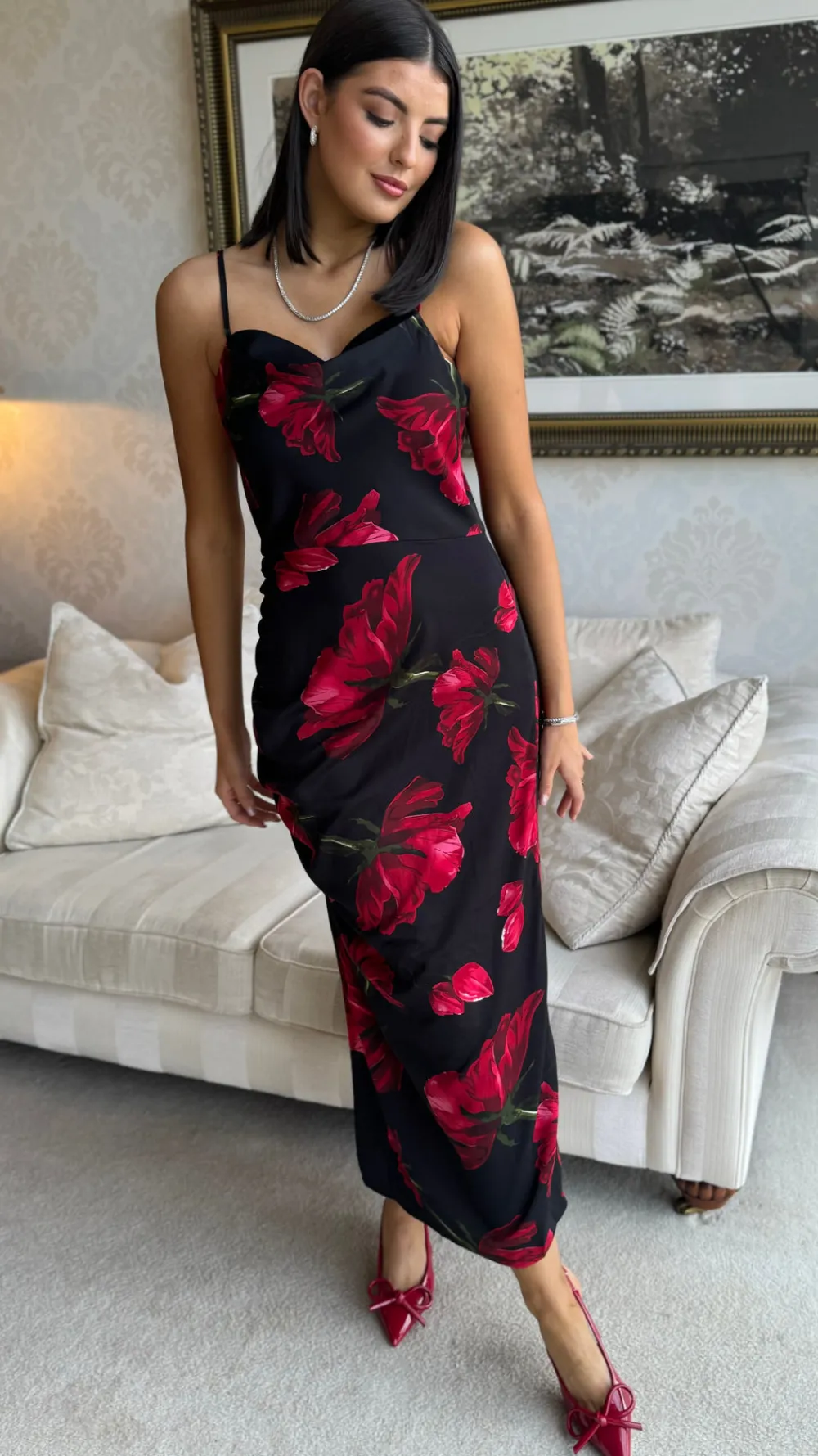 chele_black_amp_red_flora_2.webp AX PARIS Going Out Dresses | Occasion Dresses^Chele Black & Red Floral Print Strappy Midi Dress