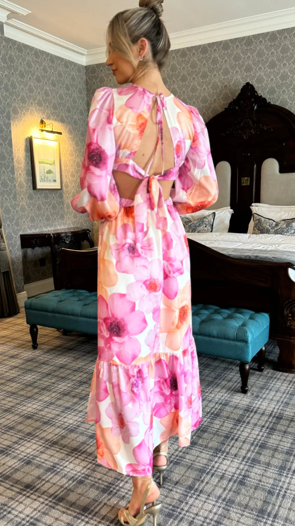 christine_pink_floral_pri_4.webp ELENZA Going Out Dresses | Occasion Dresses^Christine Pink Floral Printed Cut Out Detail Midi Dress