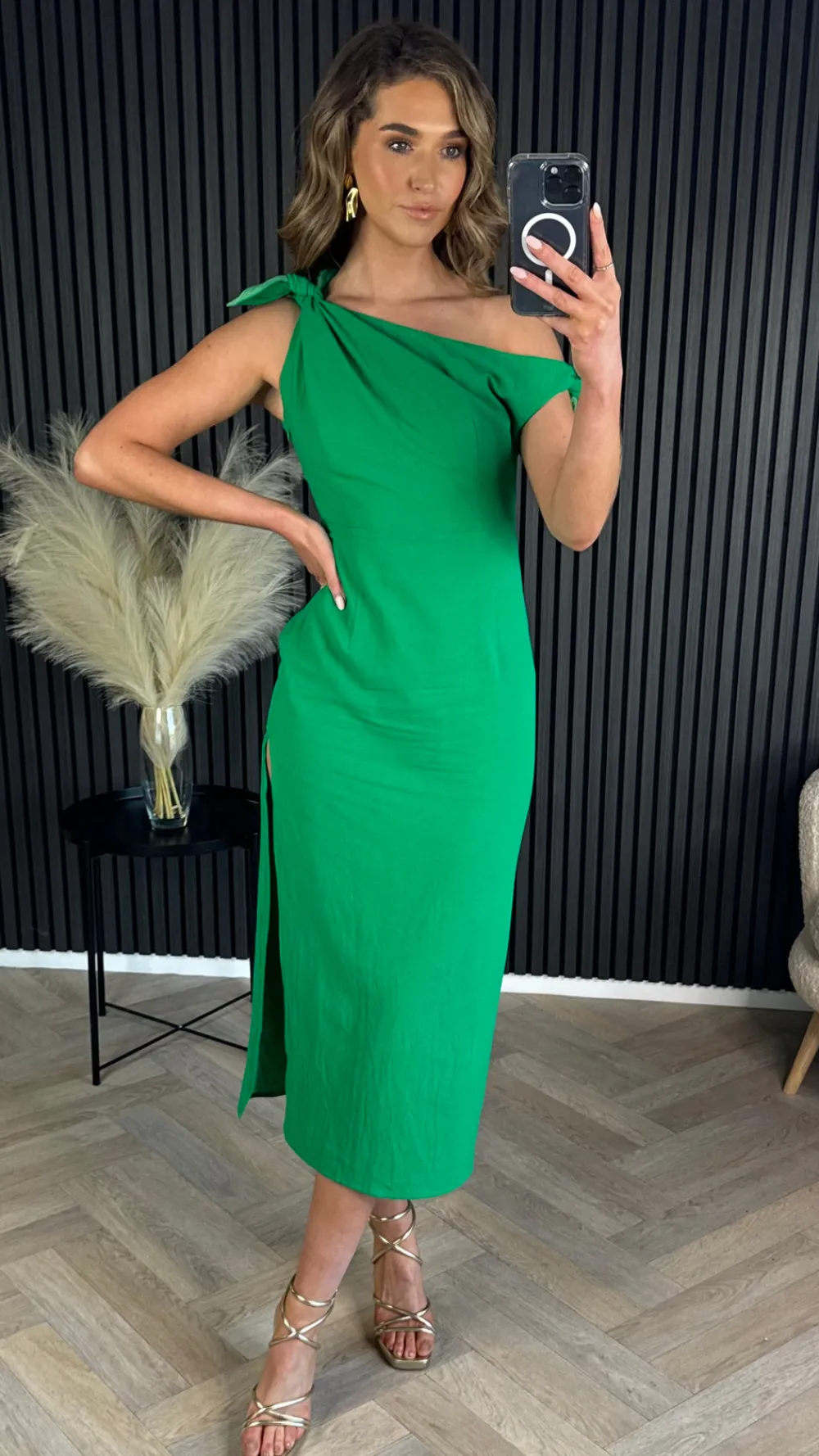 claudia_green_off_shoulde_2.webp FP & CO Fitted Dresses | Going Out Dresses^Claudia Green Off Shoulder Tie Detail Midi Dress