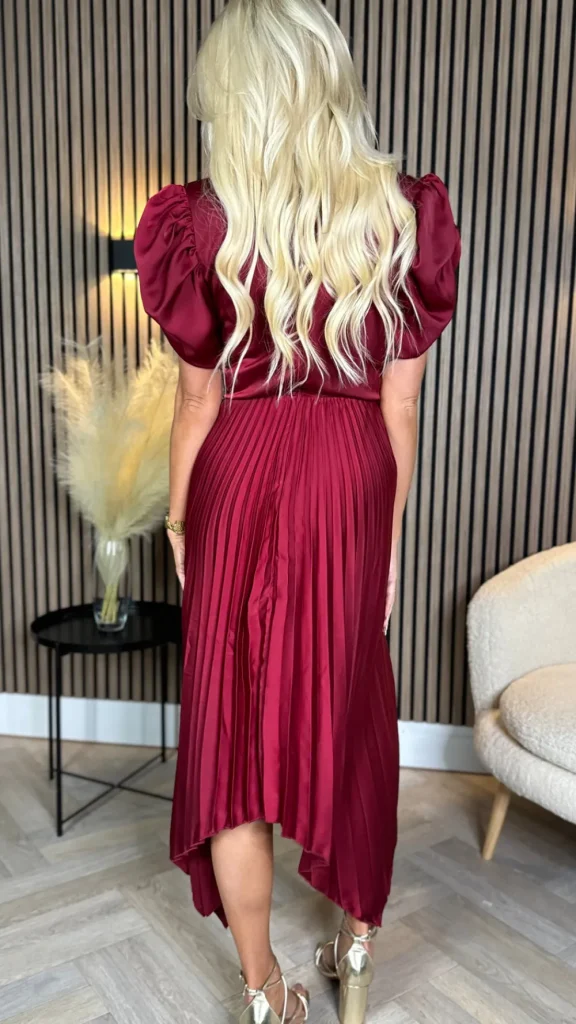 AX PARIS Going Out Dresses | Midi Dresses^Cressida Burgundy High Neck Puff Sleeve Pleated Midi Dress