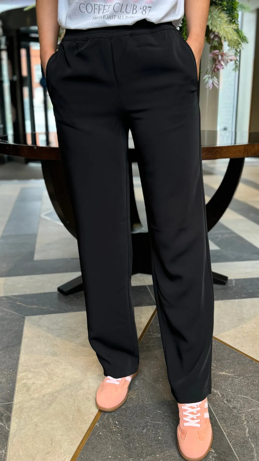 doireann_black_high_waist_0.webp BESTSELLER Trousers^Doireann Black High Waisted Straight Leg Trousers