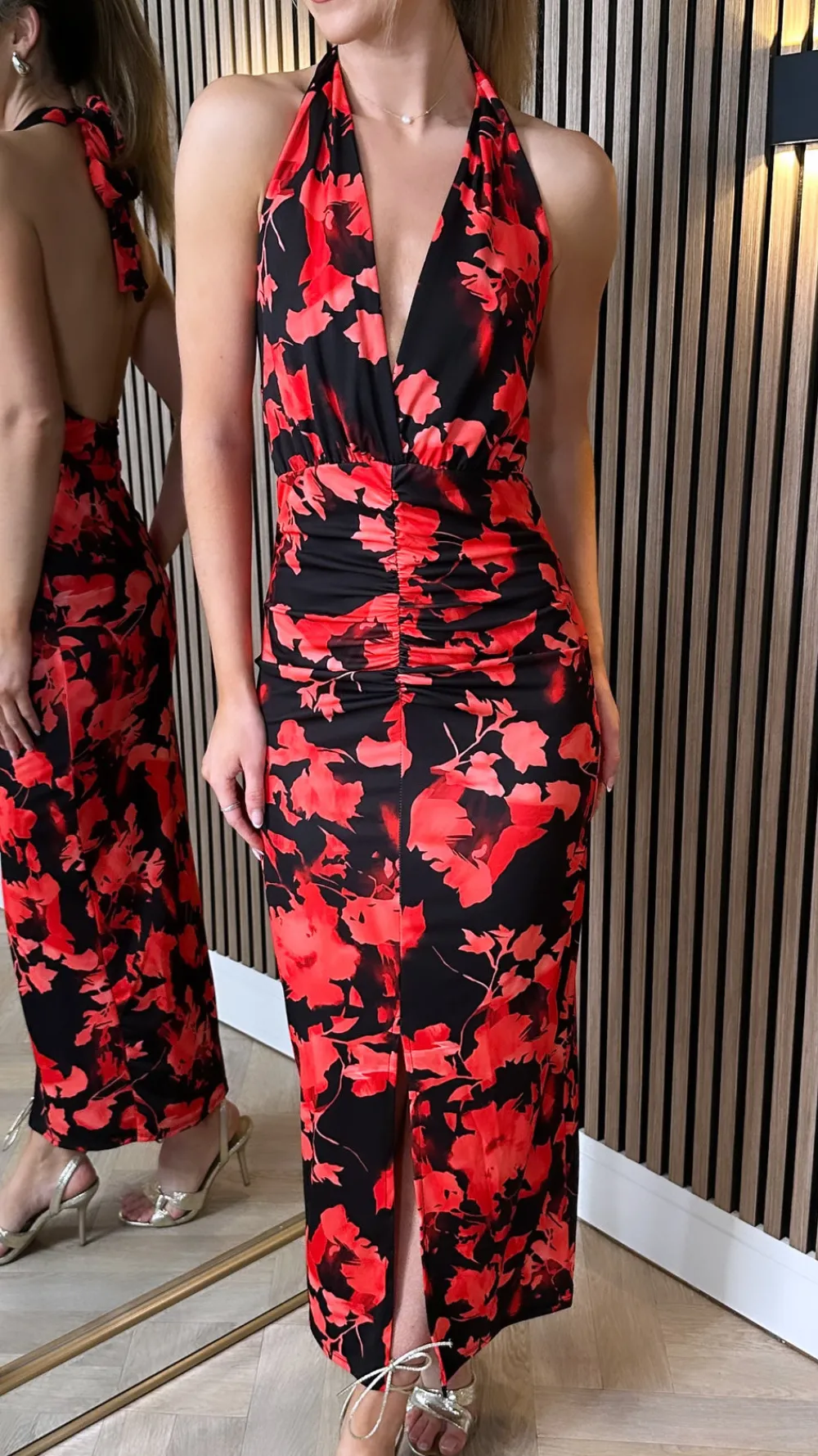 dorothy_black_amp_coral_p_3.webp COPPEROSE Going Out Dresses | Occasion Dresses^Dorothy Black & Coral Printed Halterneck Midi Dress