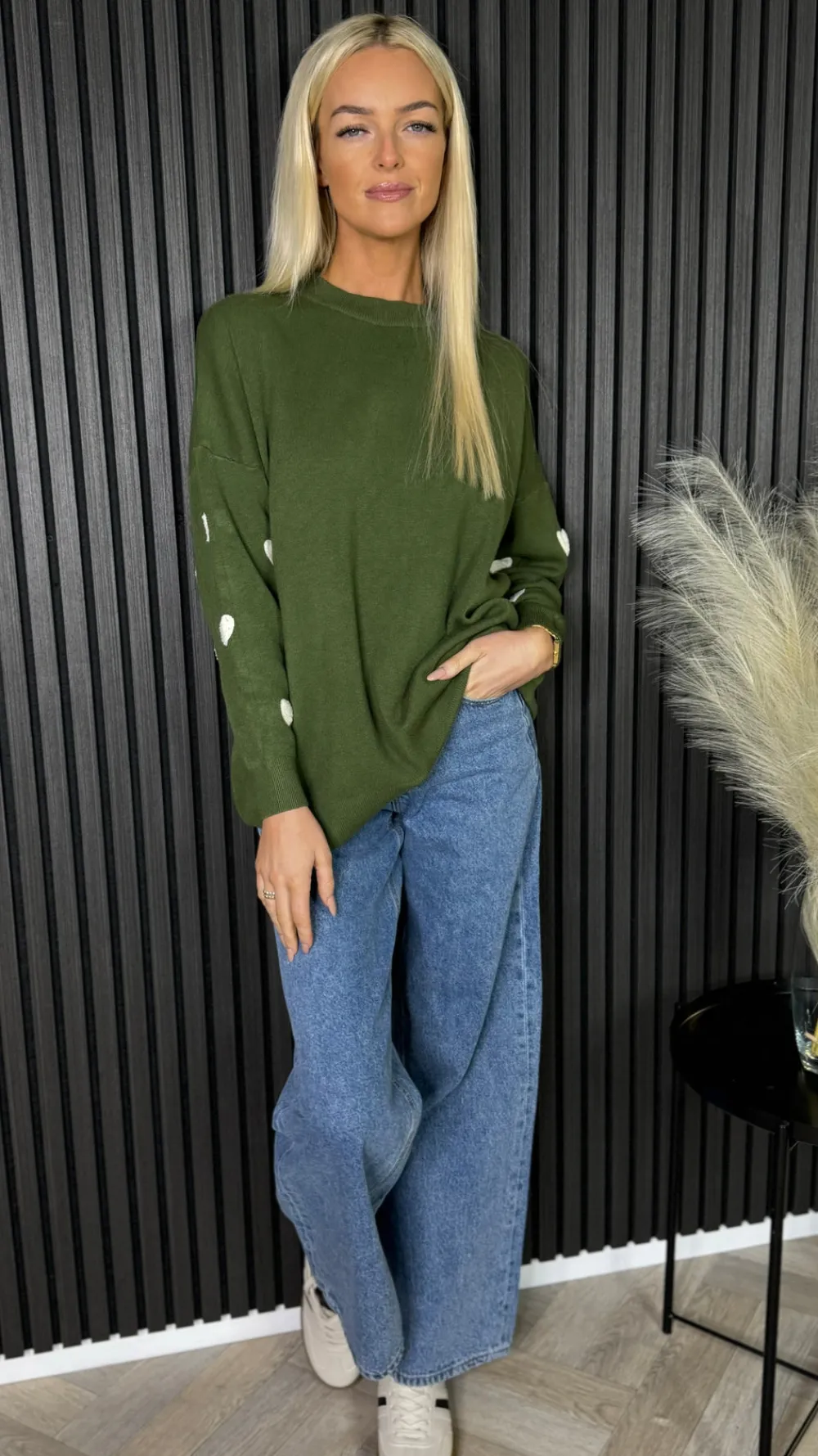 eilish_green_heart_sleeve_2.webp MOOCCI Knitwear^Eilish Green Heart Sleeve Detail Jumper