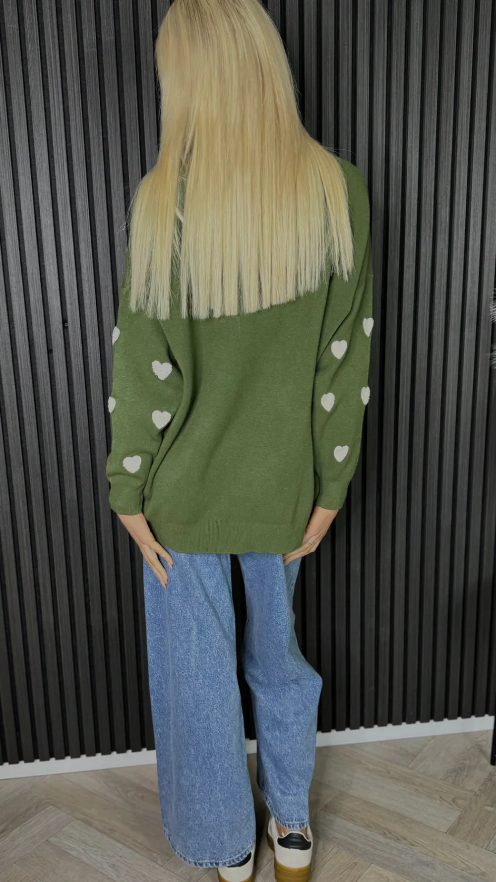 eilish_green_heart_sleeve_3.webp MOOCCI Knitwear^Eilish Green Heart Sleeve Detail Jumper