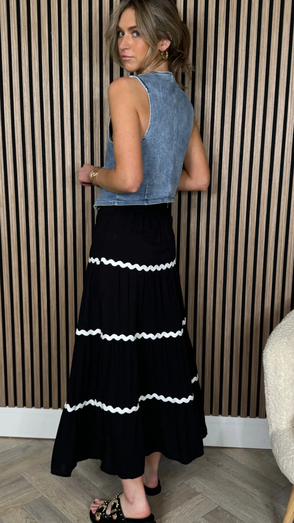 evelyn_black_amp_white_tr_3.webp COPPEROSE Skirts & Shorts | Going Out Dresses^Evelyn Black & White Trimmed Midi Skirt