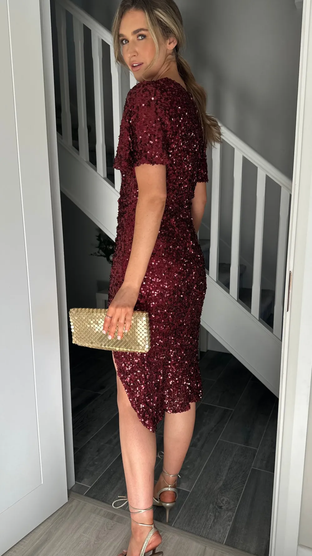 florence_burgundy_sequin__6.webp GIRL IN MIND Going Out Dresses | Occasion Dresses^Florence Burgundy Sequin Midi Dress