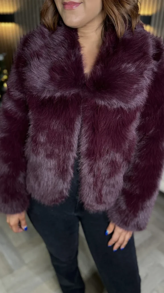 COPPEROSE Coats & Jackets^Georgia Burgundy Collared Fur Detail Jacket