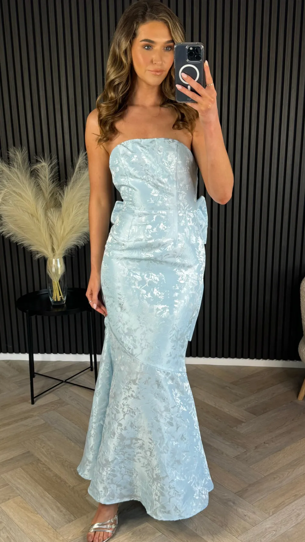 georgie_baby_blue_bandeau_10.webp FP & CO Fitted Dresses | Going Out Dresses^Georgie Baby Blue Bandeau Midi Dress