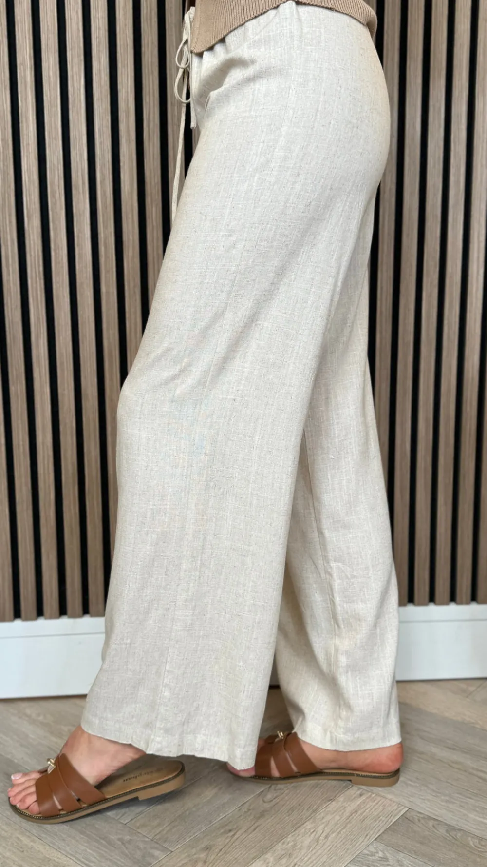 gianna_beige_linen_effect_3.webp LUCCE Trousers^Gianna Beige Linen Effect Wide Leg Trousers