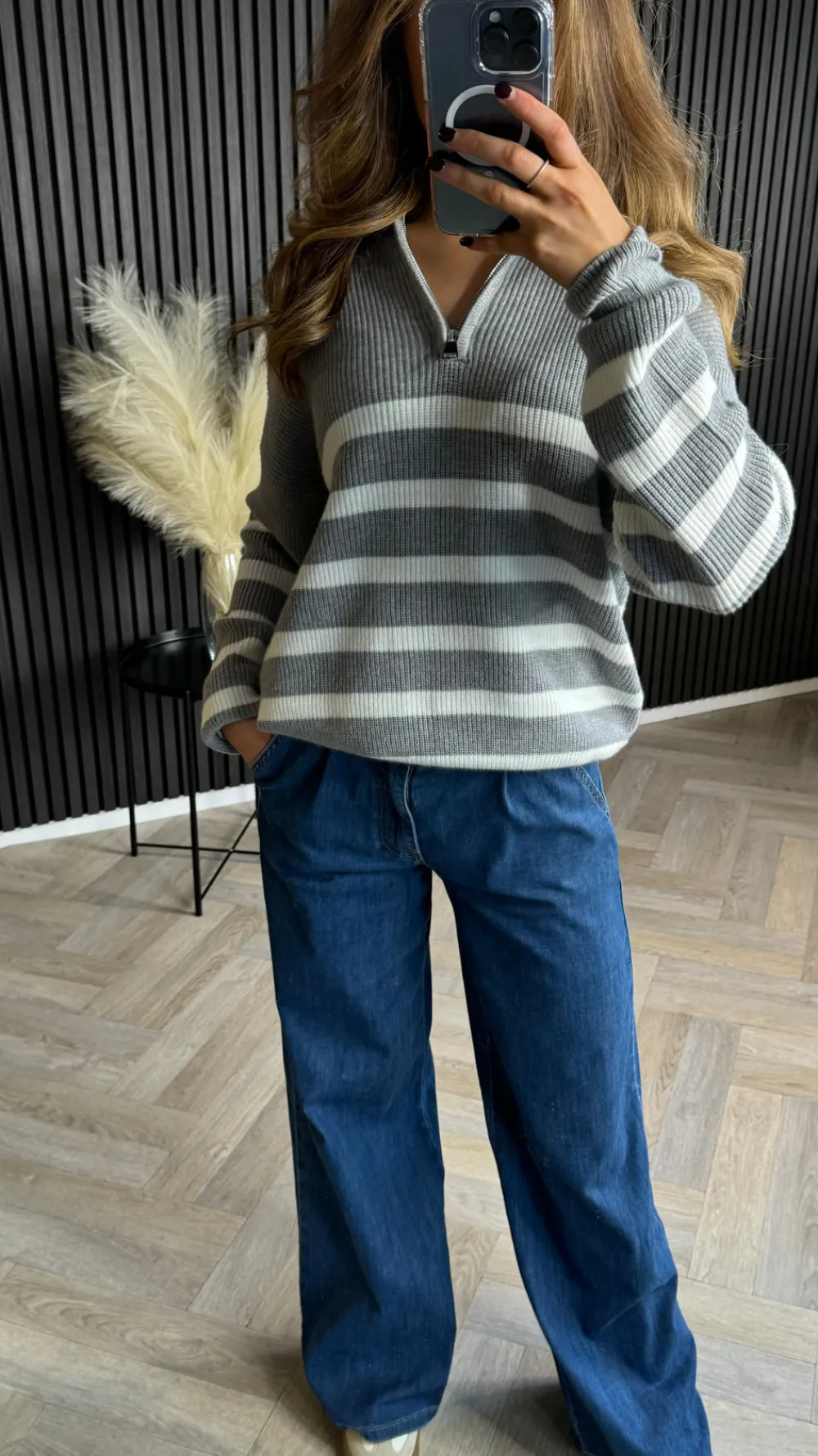 hunter_dark_blue_wide_leg_0.webp REDIAL Jeans^Hunter Dark Blue Wide Leg Jeans