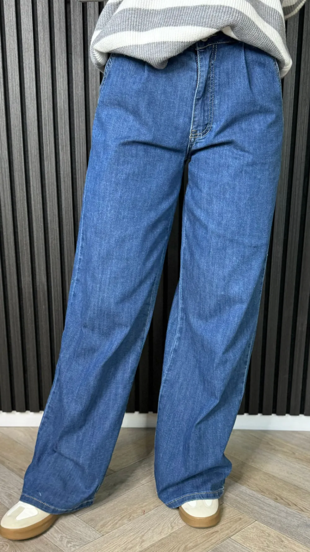 hunter_dark_blue_wide_leg_3.webp REDIAL Jeans^Hunter Dark Blue Wide Leg Jeans