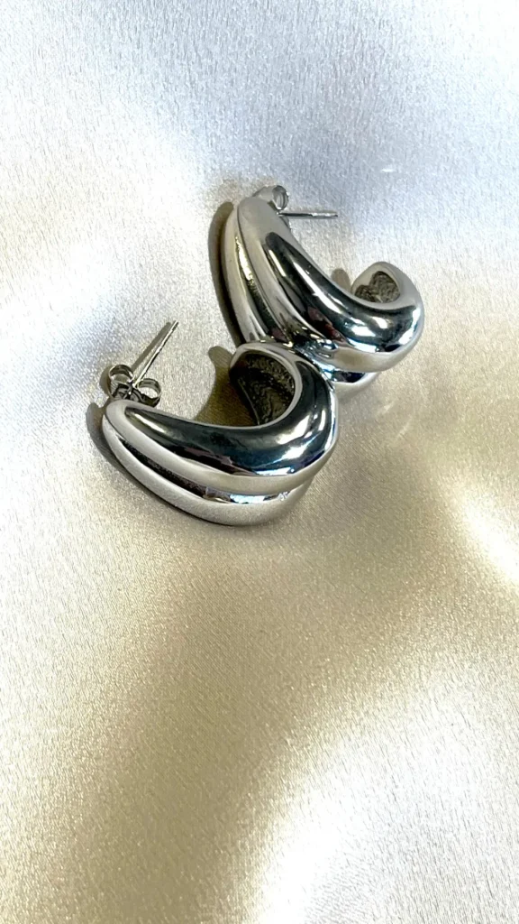 PARIS FASHION SHOPS Jewellery^Jackie Silver Large Shiny Double Layer Style Earrings