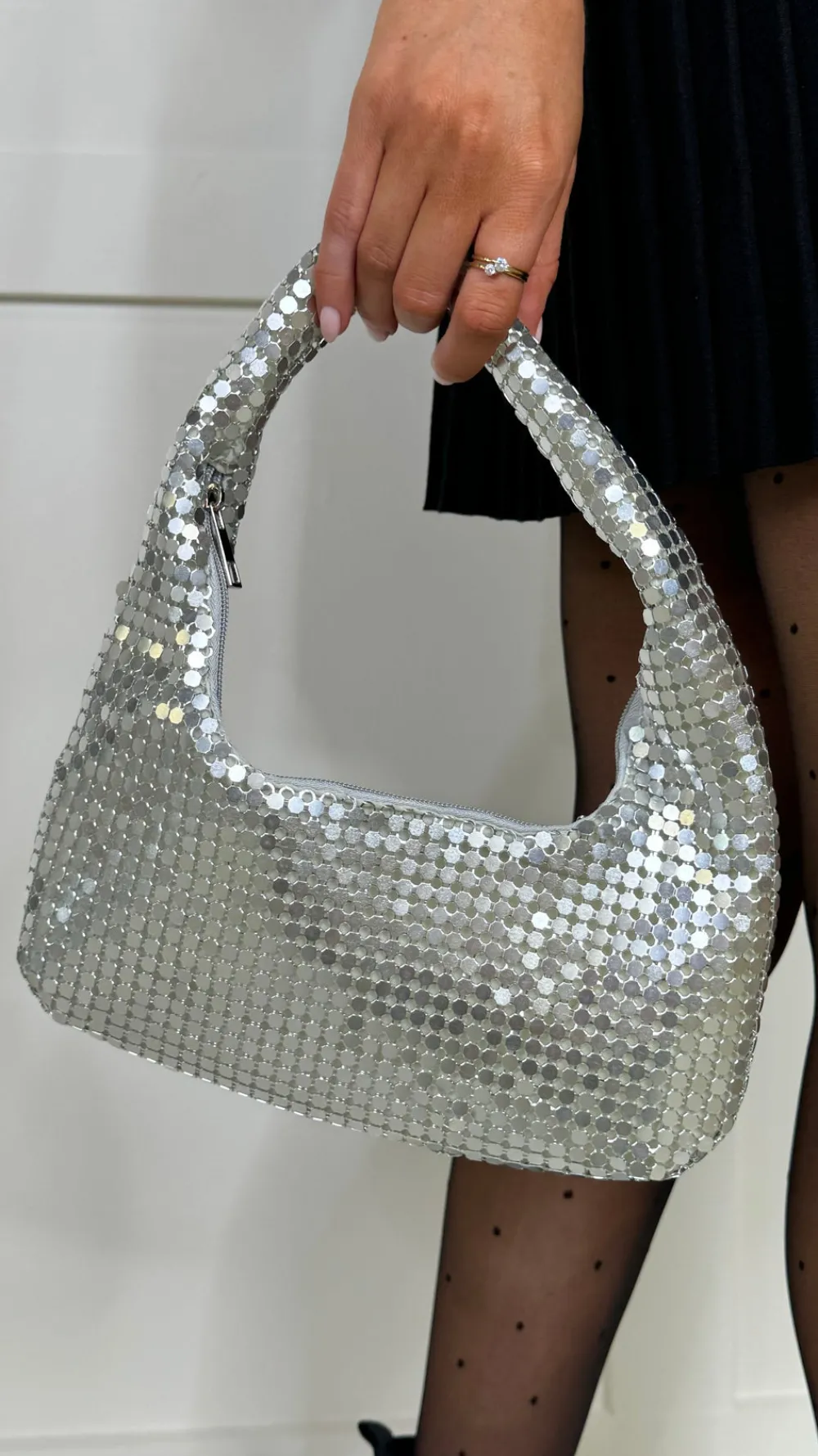 karsyn_silver_sequin_hand_1.webp JM FACTORY Bags^Karsyn Silver Sequin Handbag