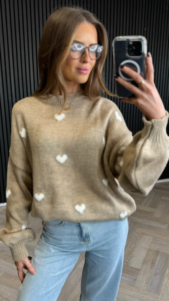 ESTEE BROWN Knitwear^Keegan Tan With White Heart Detail Jumper