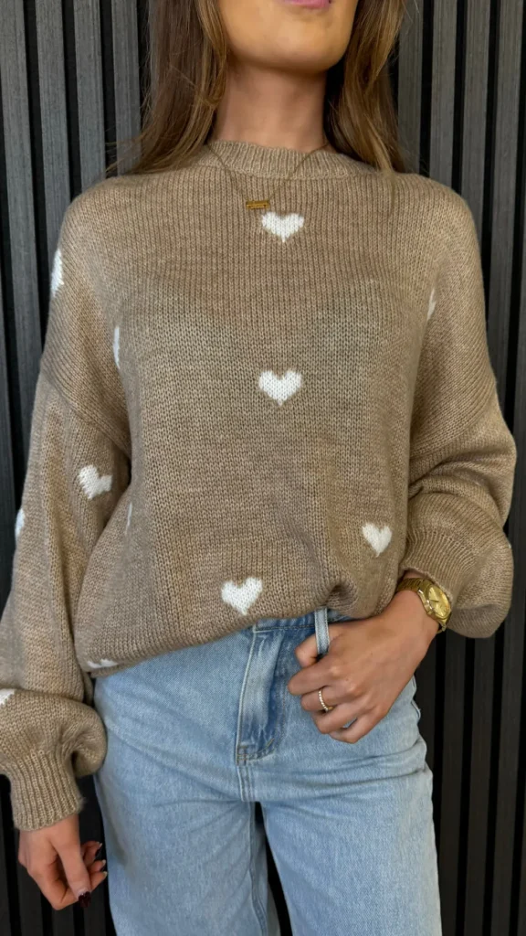 ESTEE BROWN Knitwear^Keegan Tan With White Heart Detail Jumper
