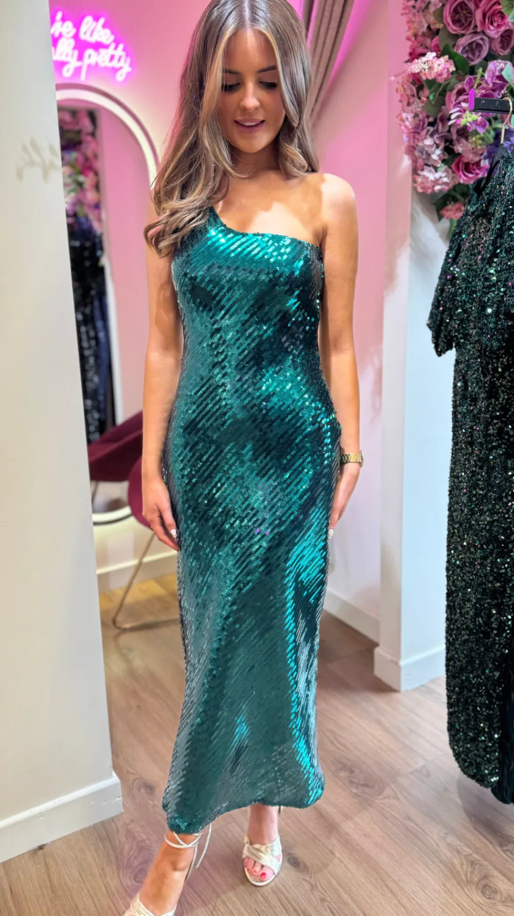 kendall_green_sequin_one__3.webp GIRL IN MIND Fitted Dresses | Going Out Dresses^Kendall Green Sequin One Shoulder Maxi Dress
