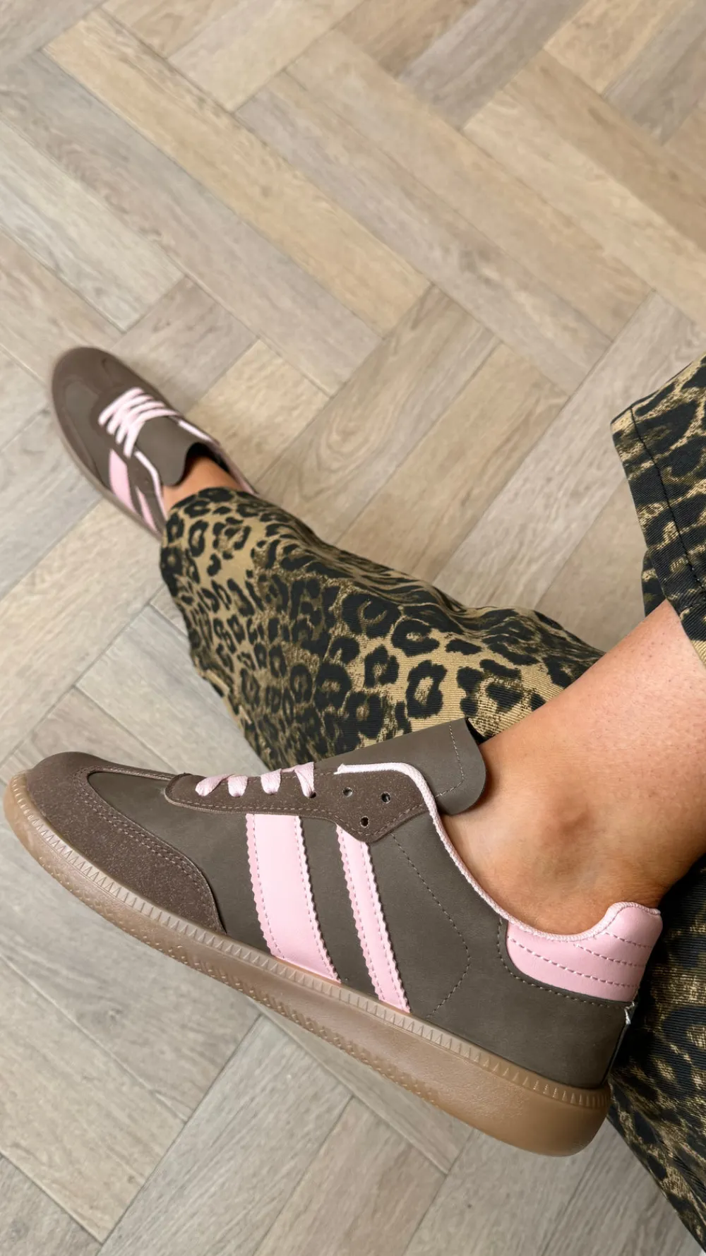 kenna_brown_amp_pink_stri_0.webp ALESSIA Trainers^Kenna Brown & Pink Striped Trainers
