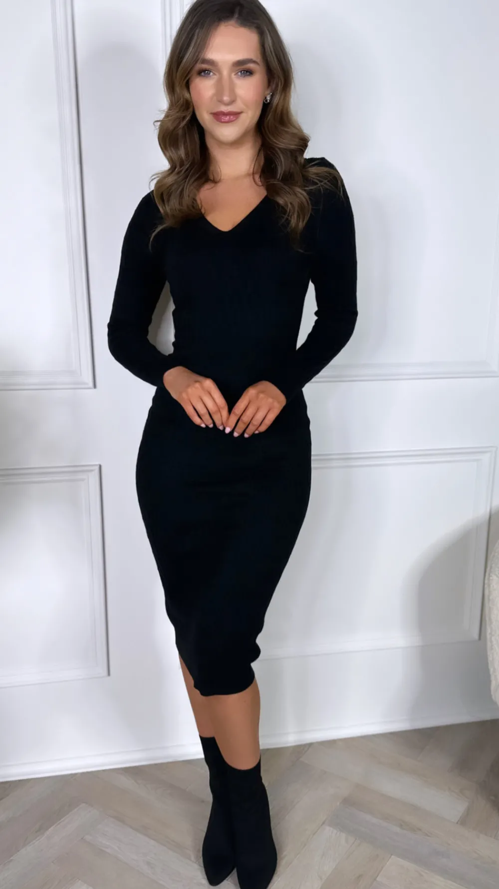 kerensa_black_cable_knit__2.webp MOOCCI Knitwear | Fitted Dresses^Kerensa Black Cable Knit Midi Dress