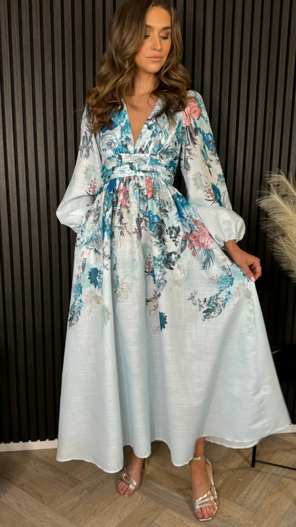 louise_blue_floral_printe_2.webp TIMELY Going Out Dresses | Occasion Dresses^Louise Blue Floral Printed Midi Dress