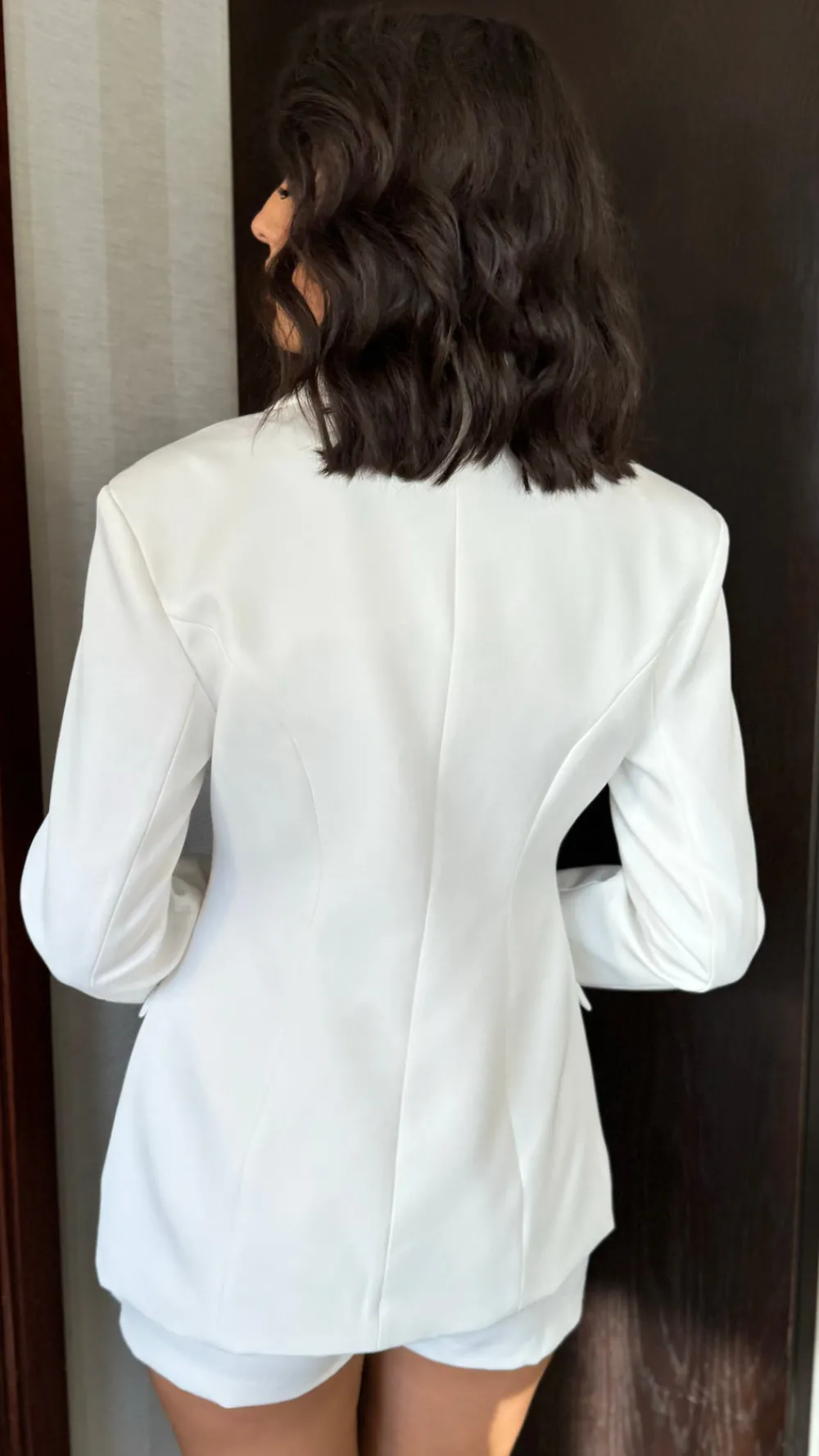 maia_white_tailored_butto_6.webp VERA LUCY Blazers^Maia White Tailored Button Down Blazer