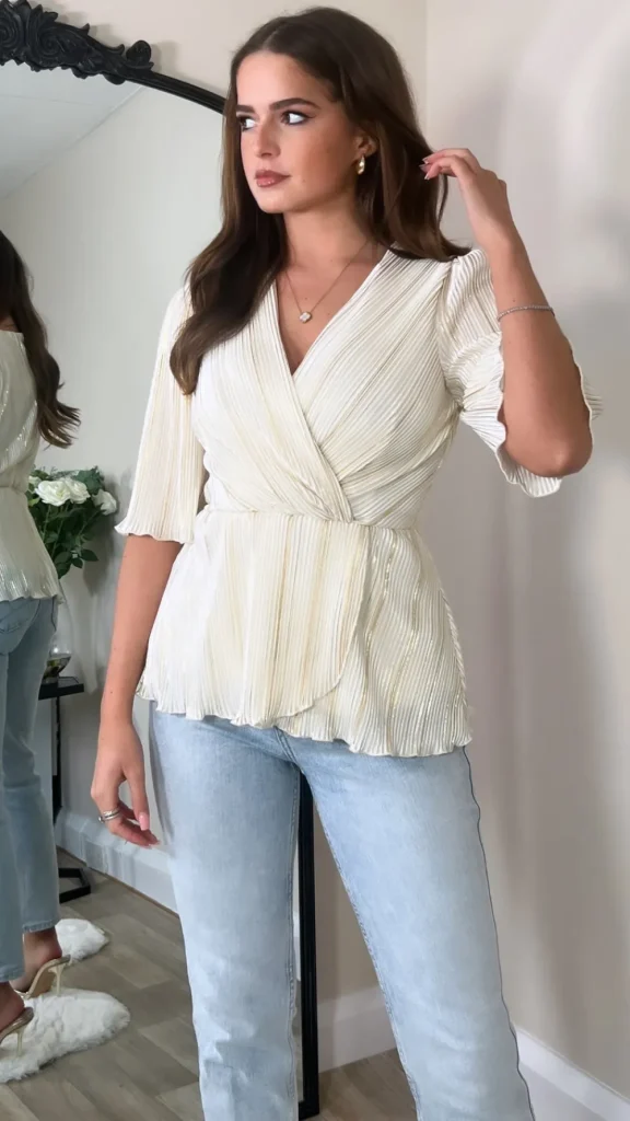 GIRL IN MIND Tops^Maisie White & Gold Metallic Top