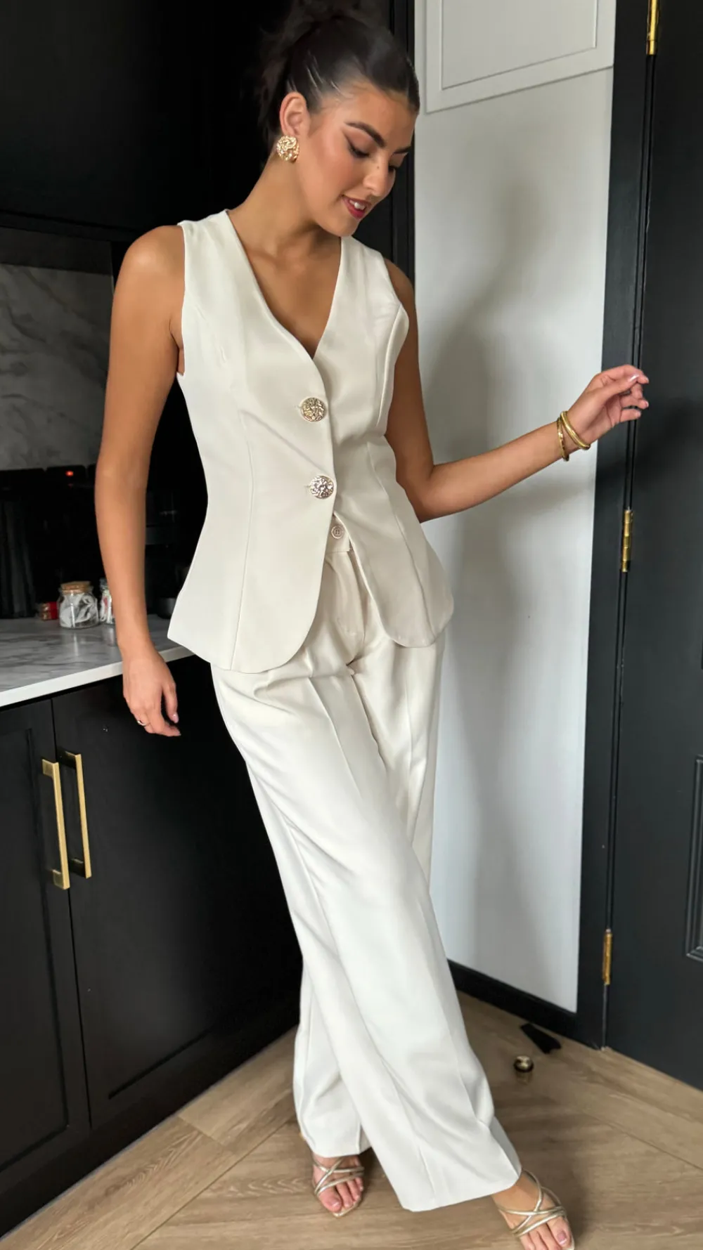 mariana_beige_straight_le_1.webp COPPEROSE Trousers | Co-ords^Mariana Beige Straight Leg Trousers & Waistcoat Co Ord