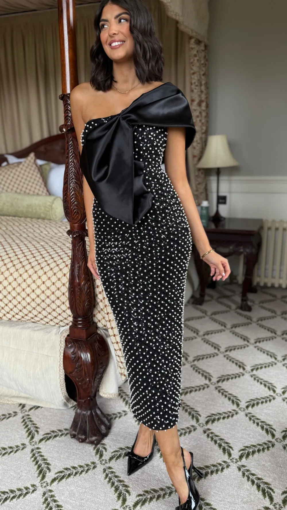 maybelle_black_large_bow__1.webp FP & CO Going Out Dresses | Occasion Dresses^Maybelle Black Large Bow Detail One Shoulder Embellished Midi Dress
