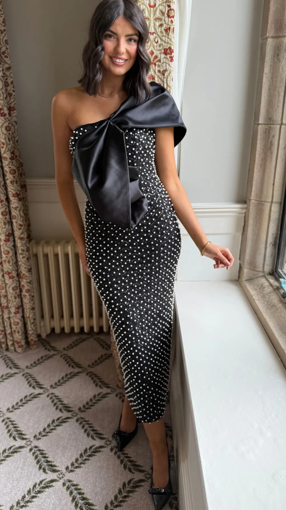 maybelle_black_large_bow__3.webp FP & CO Going Out Dresses | Occasion Dresses^Maybelle Black Large Bow Detail One Shoulder Embellished Midi Dress