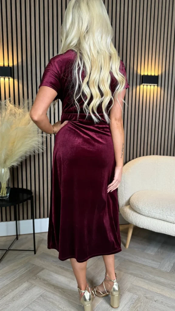 COPPEROSE Going Out Dresses | Occasion Dresses^Merritt Burgundy V Neckline Velvet Finish Midi Dress