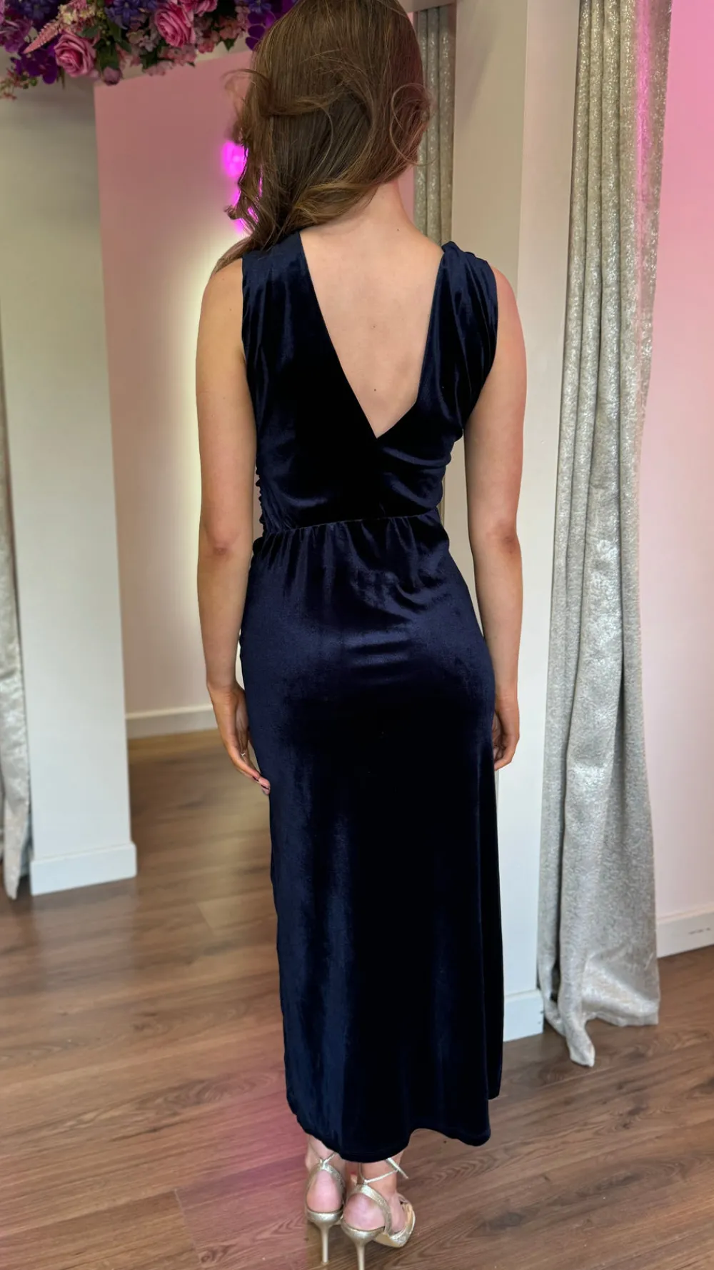 monroe_navy_velvet_finish_3.webp COPPEROSE Fitted Dresses | Going Out Dresses^Monroe Navy Velvet Finish Shoulder Detail Midi Dress