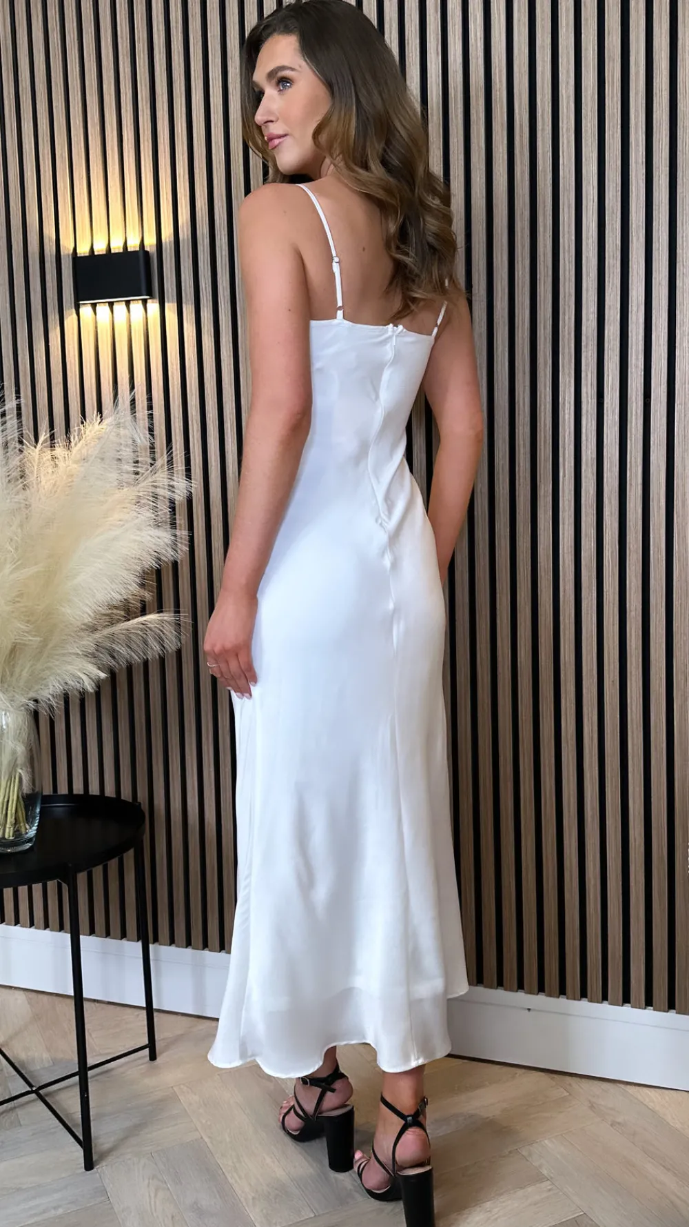muireann_white_with_black_2.webp GIRL IN MIND Fitted Dresses | Going Out Dresses^Muireann White With Black Lace Slip Midi Dress