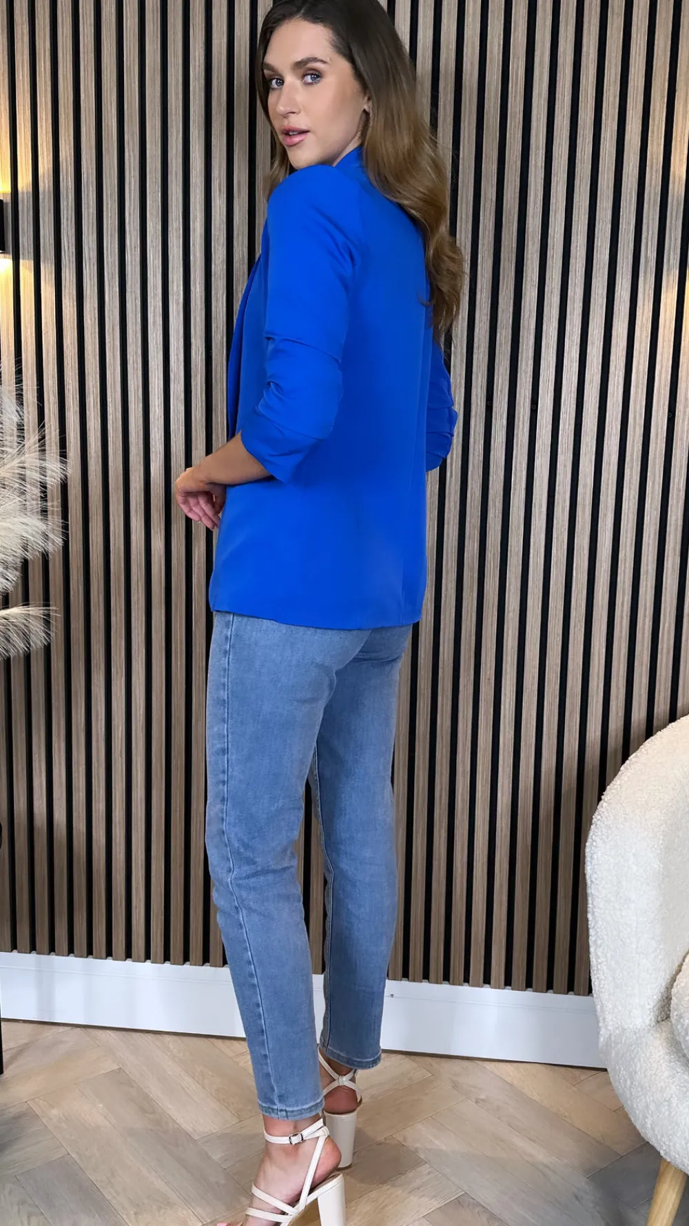 odette_royal_blue_blazer_3.webp MISS LINDA Blazers^Odette Royal Blue Blazer