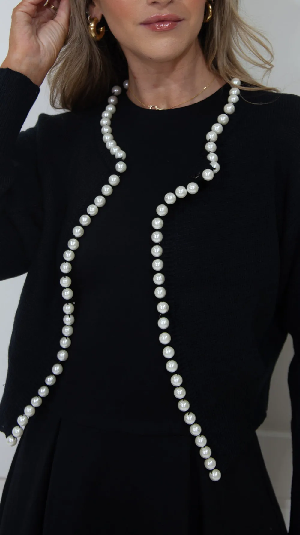 ophelia_black_pearl_embel_3.webp ELINA STUDIO Knitwear^Ophelia Black Pearl Embellished Cardigan
