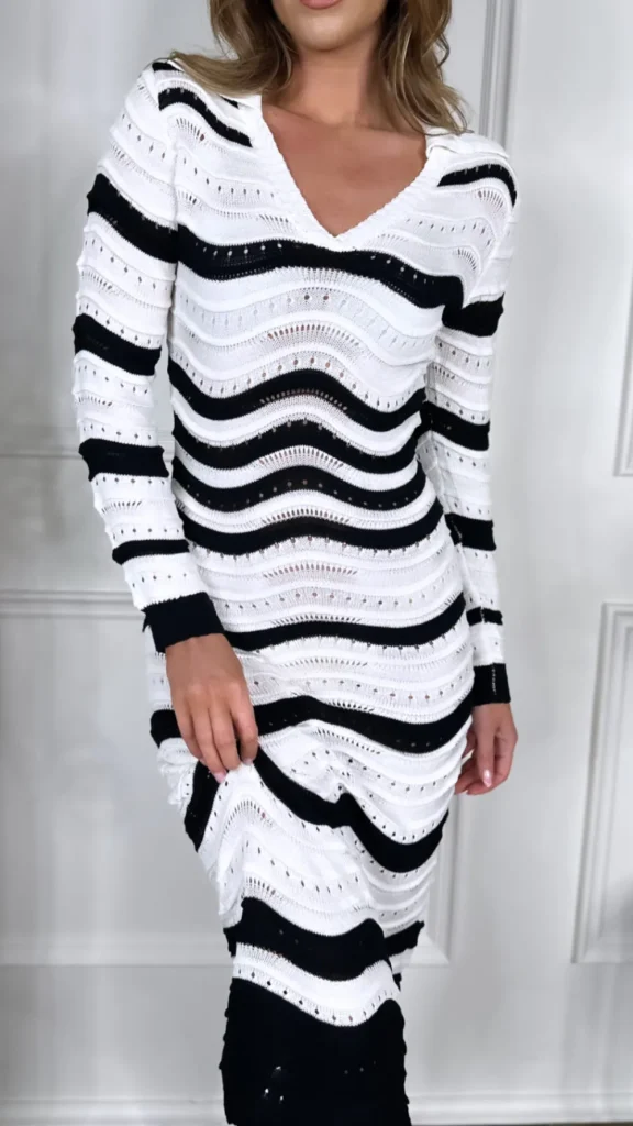 COPPEROSE Fitted Dresses | Day Dresses^Orlaith White & Black Striped Knit V Neck Midi Dress