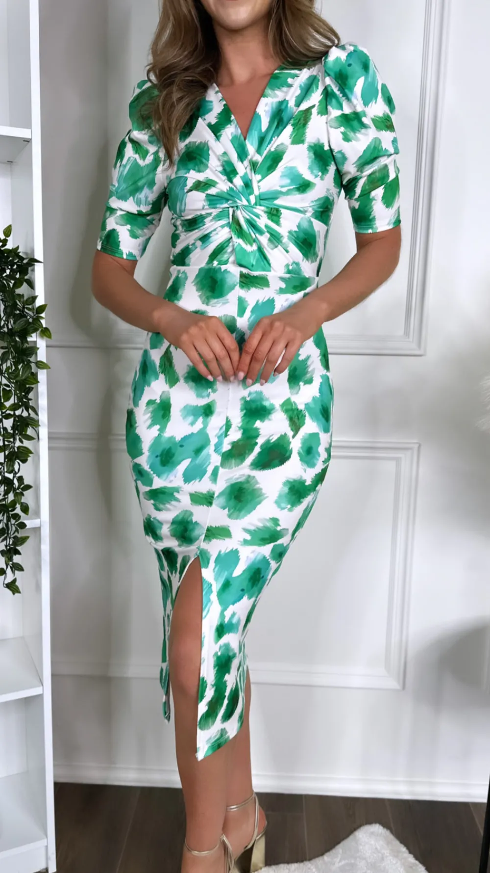 robyn_green_printed_knot__0.webp COPPEROSE Fitted Dresses | Going Out Dresses^Robyn Green Printed Knot Detail Midi Dress