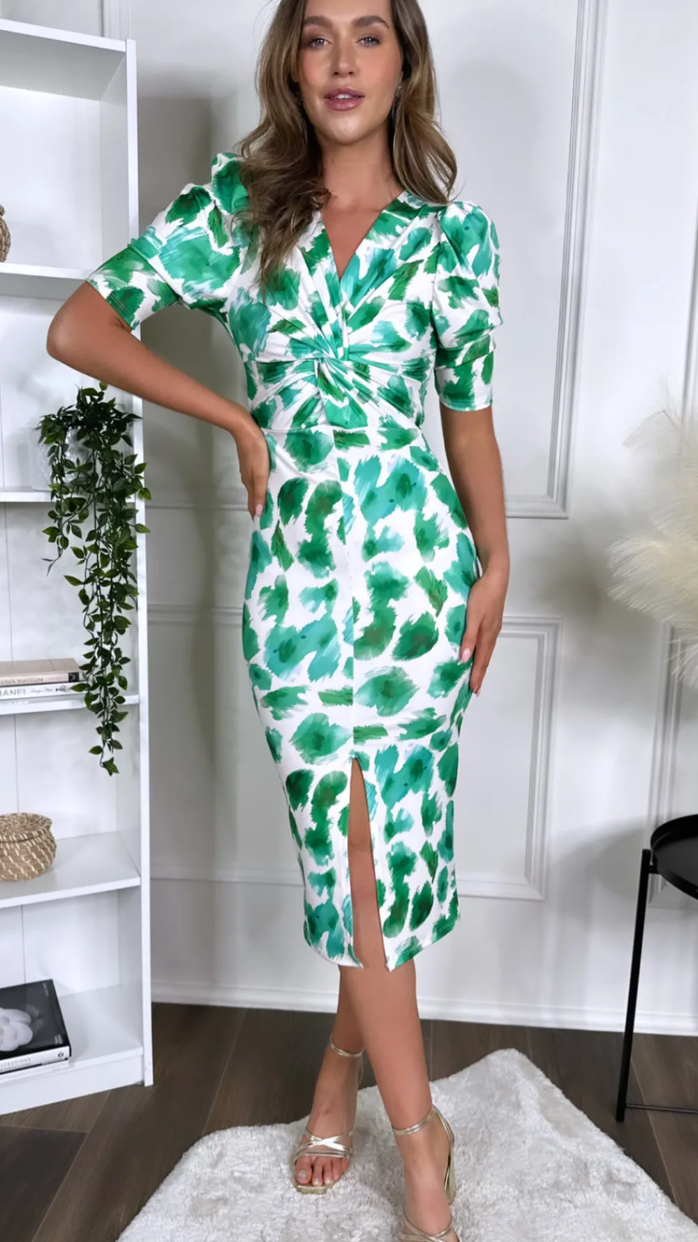 robyn_green_printed_knot__3.webp COPPEROSE Fitted Dresses | Going Out Dresses^Robyn Green Printed Knot Detail Midi Dress