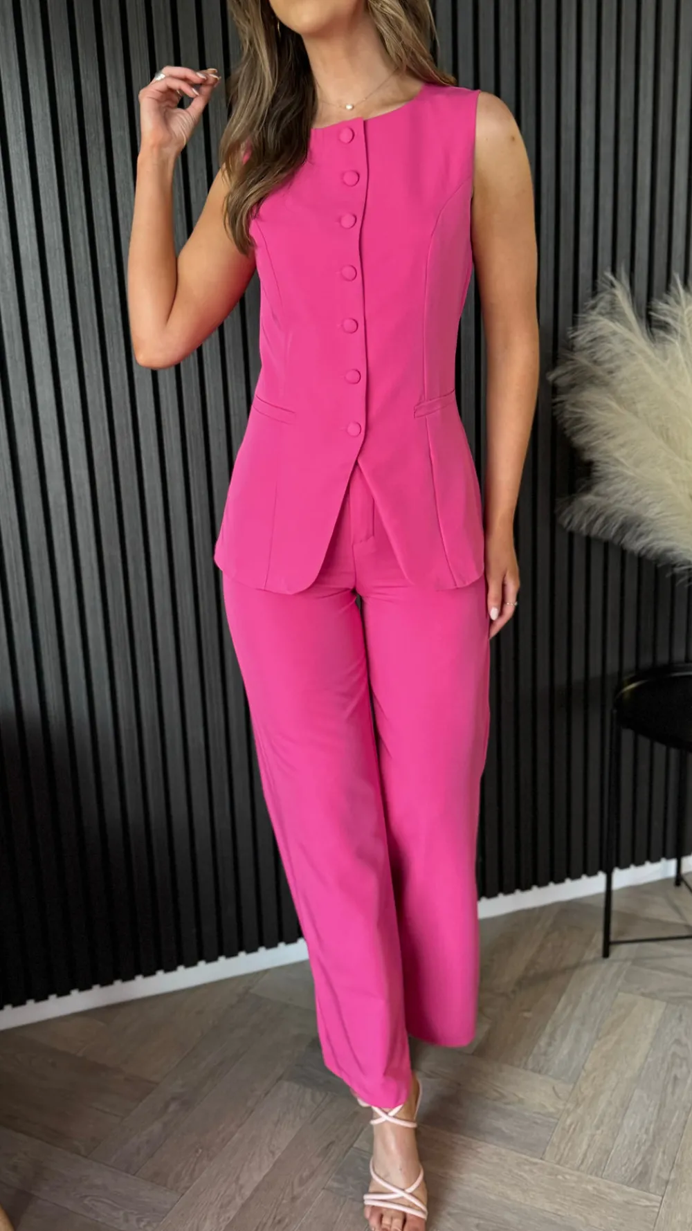 samantha_fuchsia_trousers_2.webp COPPEROSE Co-ords^Samantha Fuchsia Trousers & Longline Waistcoat Co Ord