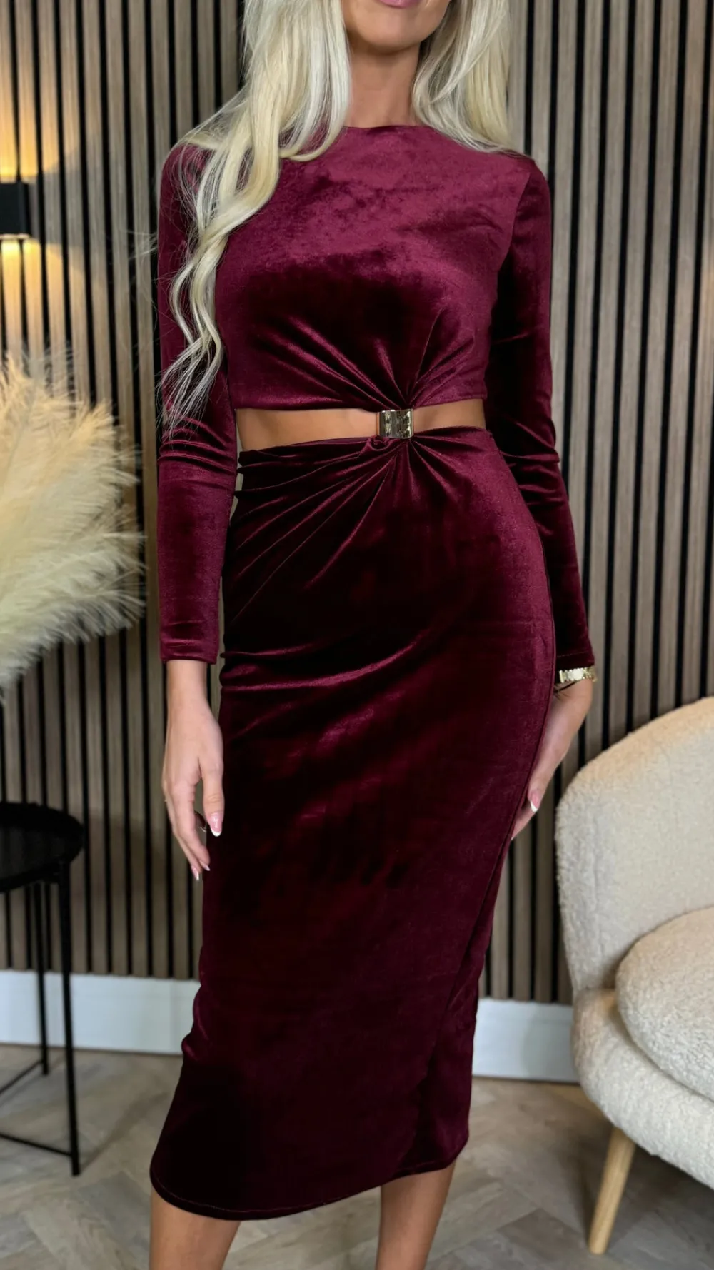 saskia_burgundy_cut_out_d_2.webp COPPEROSE Going Out Dresses | Occasion Dresses^Saskia Burgundy Cut Out Detail Midi Dress